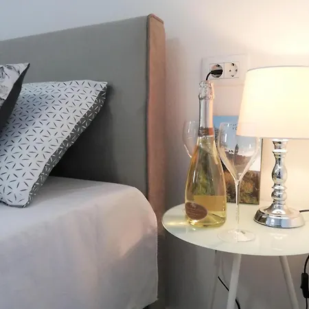 Honeymoon - Happy Apartment Crni Kal